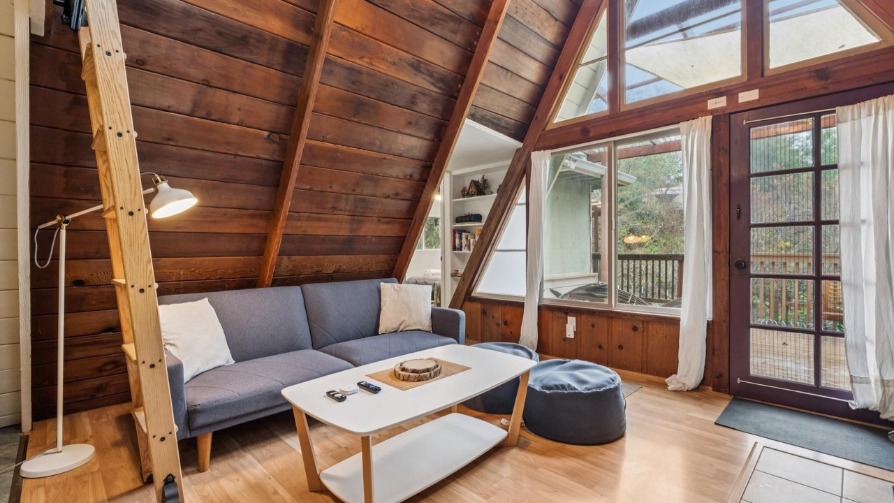 Photo of Livingroom in Glen Ellen