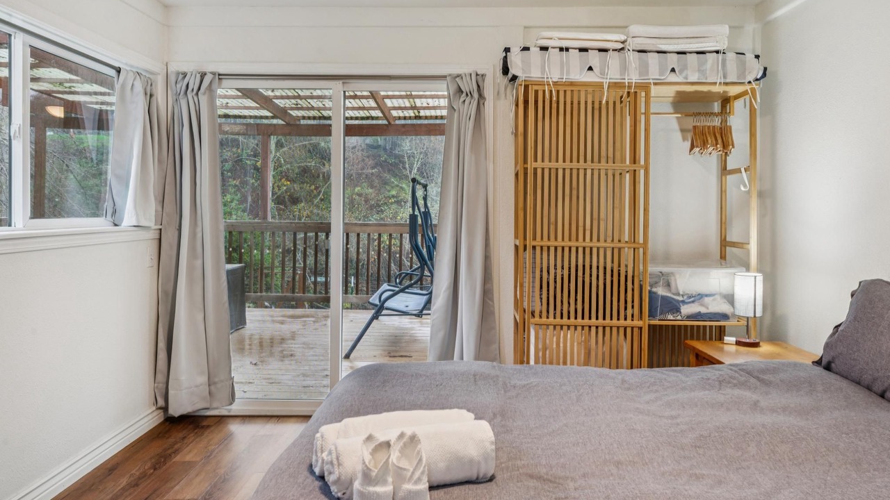 Photo of Bedroom in Glen Ellen
