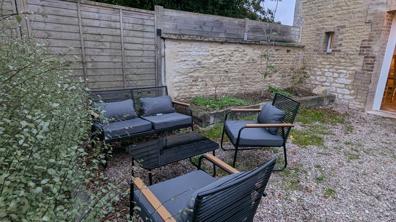 Photo of Patio Balcony in Falaise