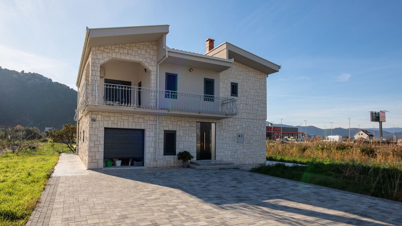 Photo of Outdoor in Opuzen