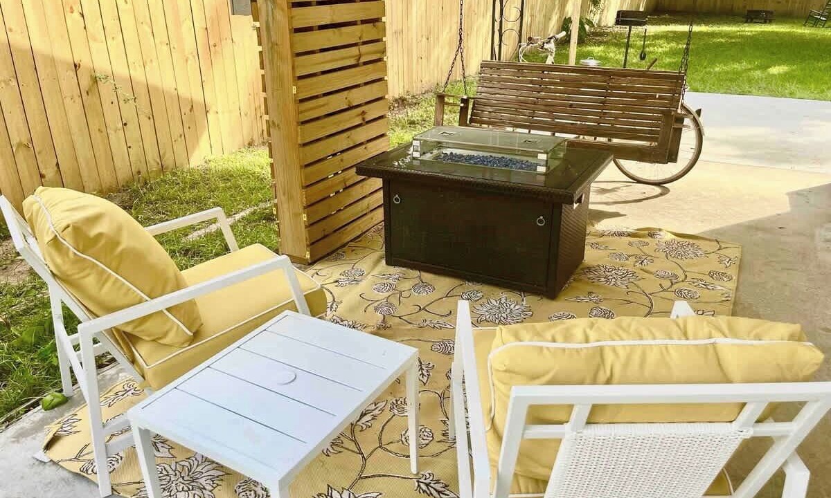 Photo of Patio Balcony in Thunderbolt