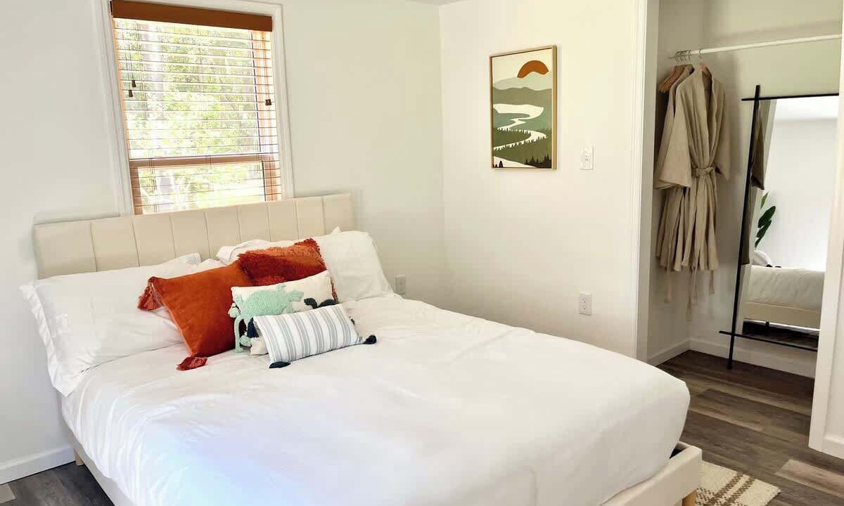Photo of Bedroom in Thunderbolt