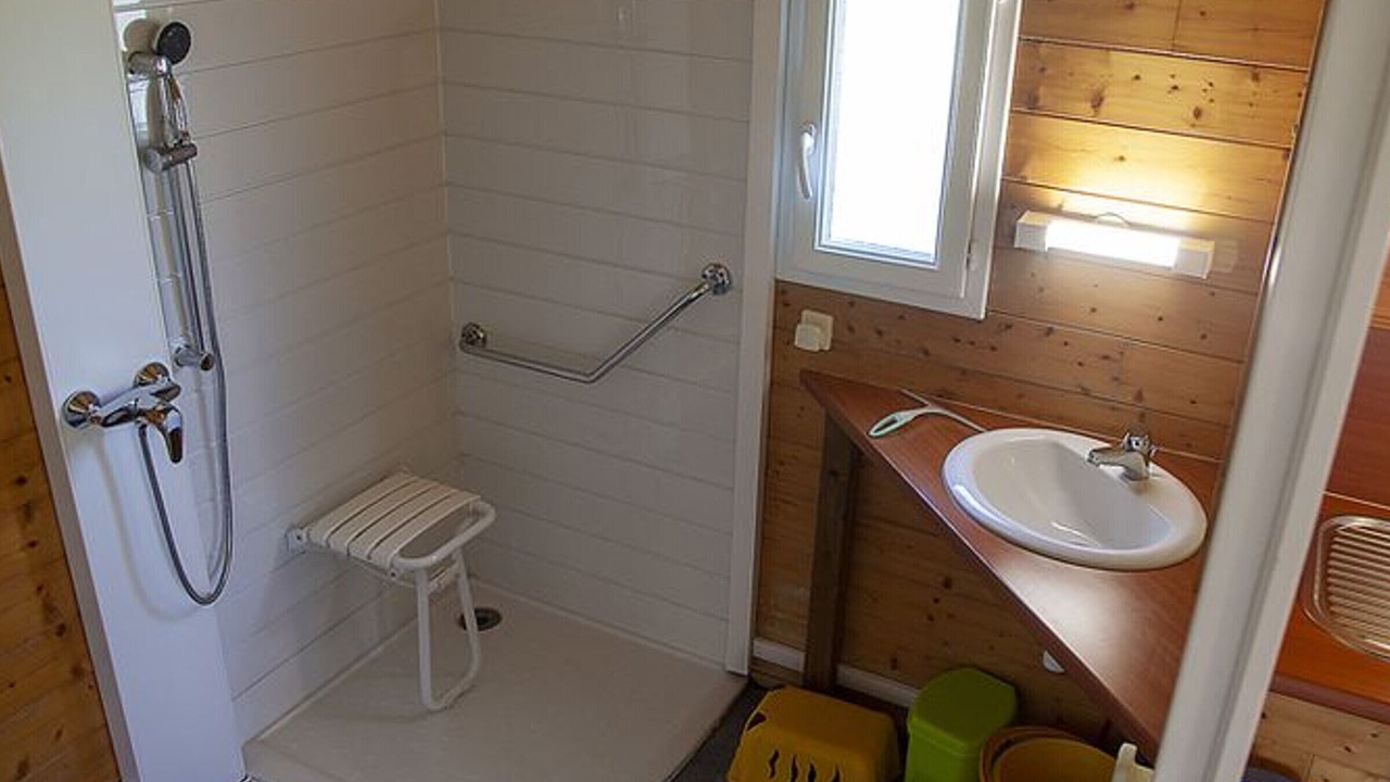 Photo of Bathroom in Naucelle