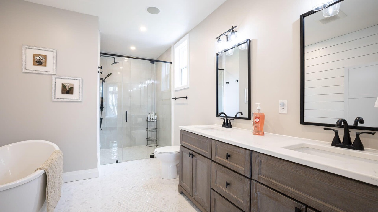 Photo of Bathroom in Coe Hill