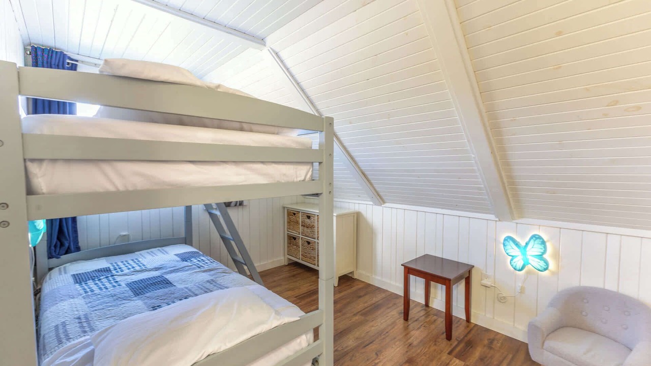 Photo of Bedroom in Tobermory