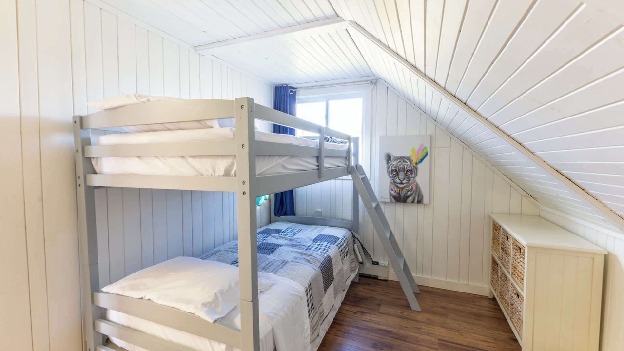 Photo of Bedroom in Tobermory