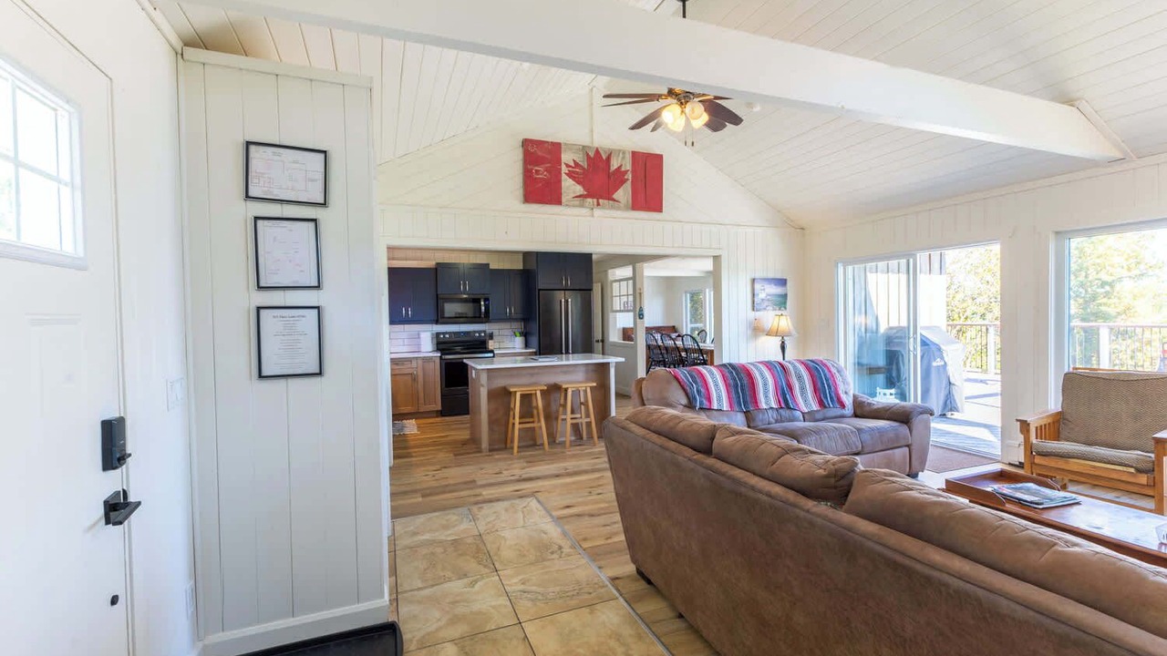 Photo of Livingroom in Tobermory