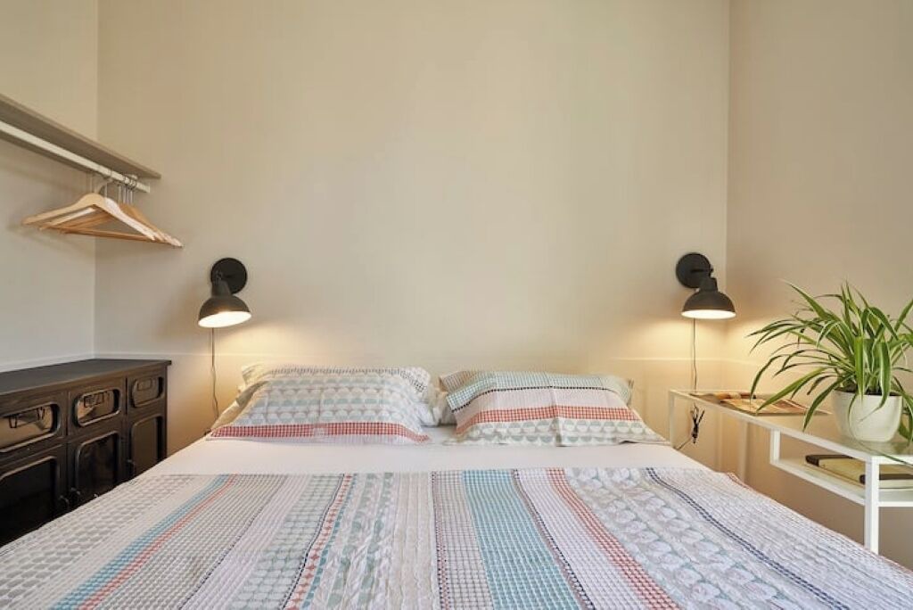 Photo of Bedroom in Sants