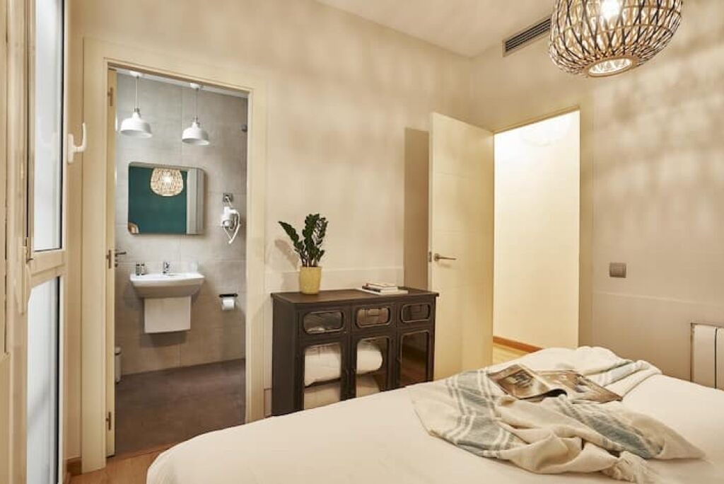Photo of Bedroom in Sants