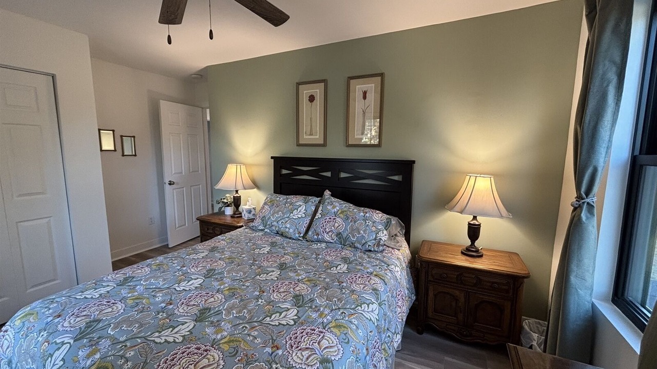 Photo of Bedroom in Town of Pines