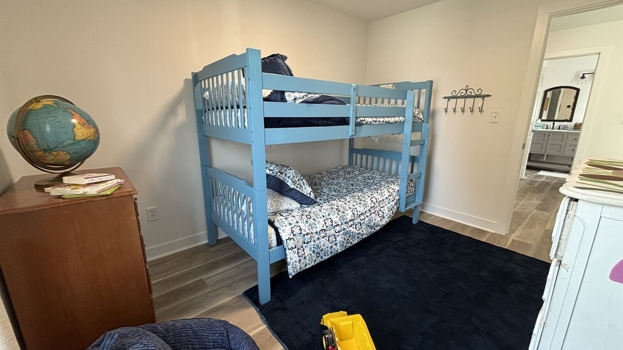 Photo of Bedroom in Town of Pines