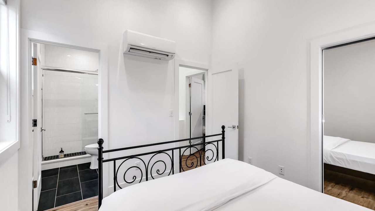 Photo of Bedroom in North Beacon Hill