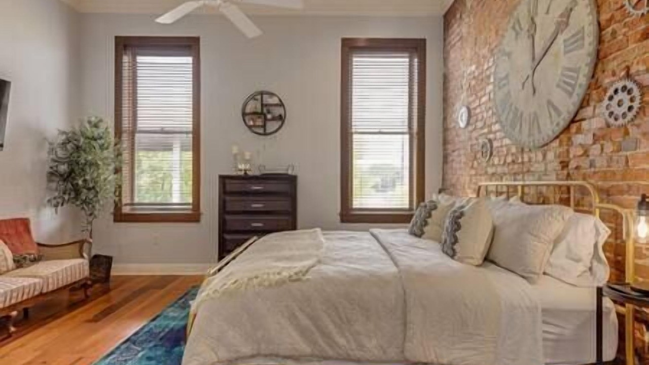 Photo of Bedroom in Downtown