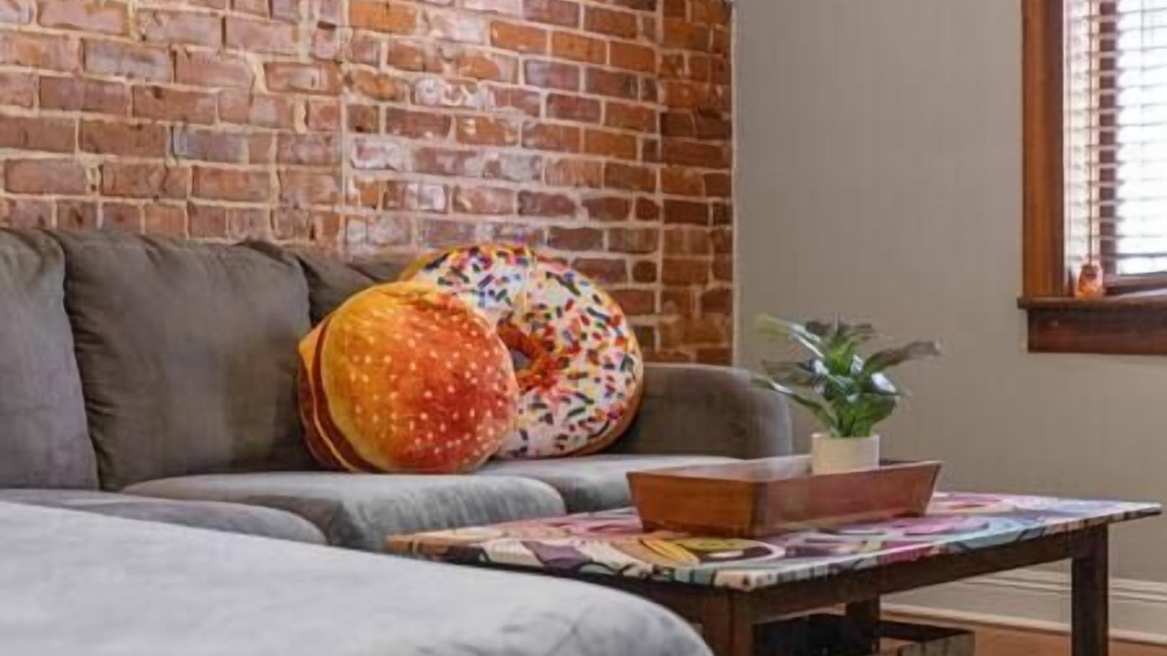 Photo of Livingroom in Downtown