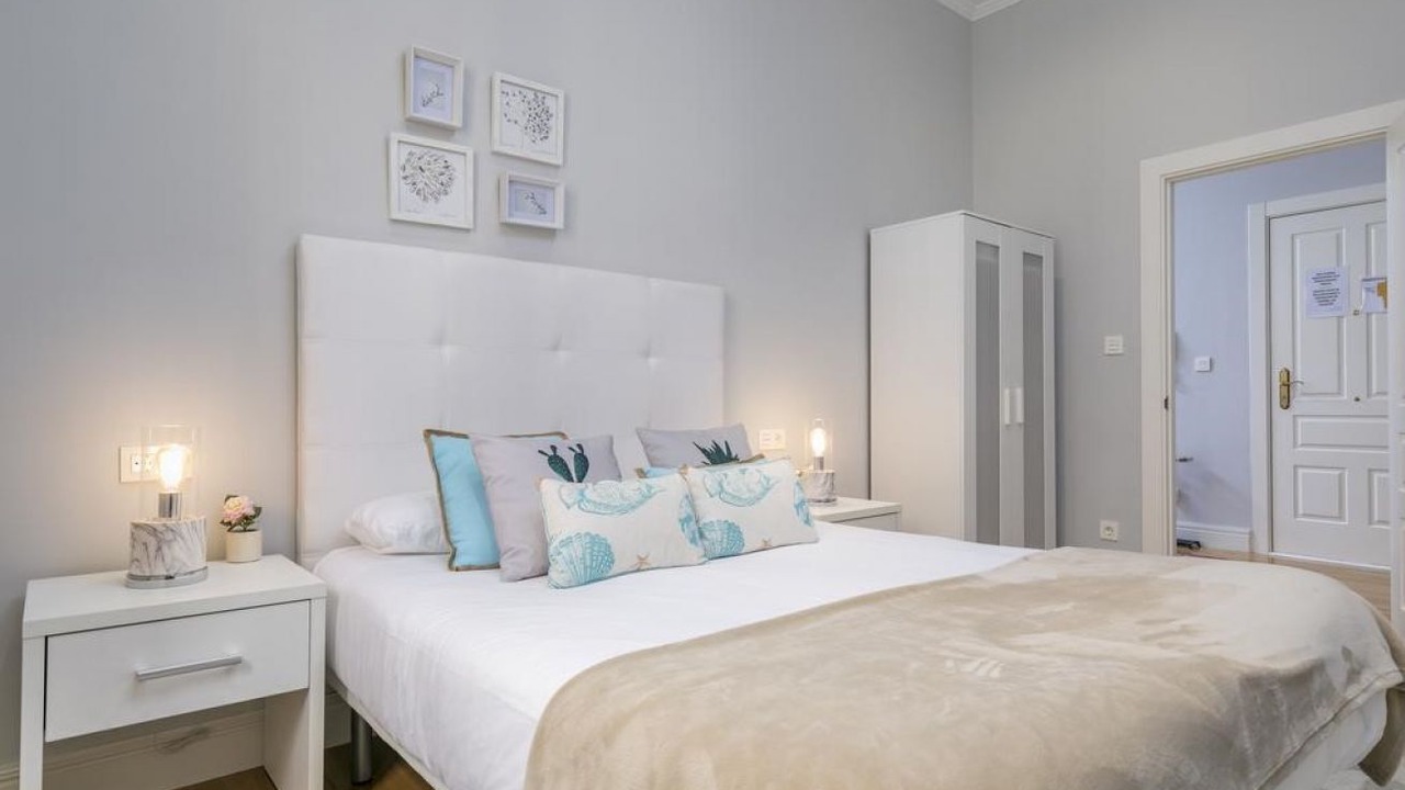 Photo of Bedroom in Bilbao Old Town