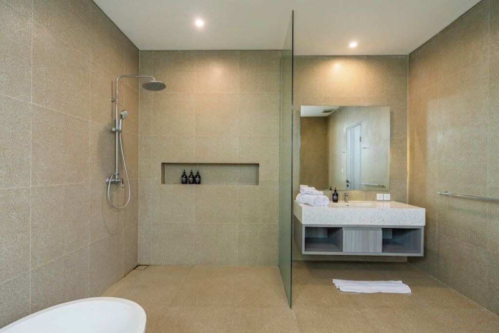 Photo of Bathroom in Petulu