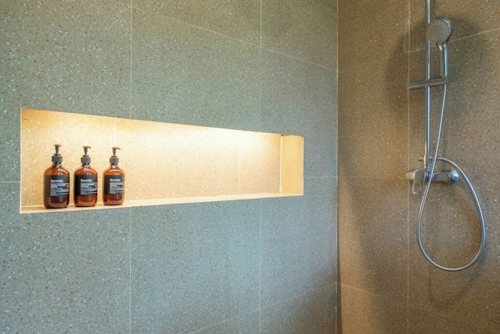 Photo of Bathroom in Petulu