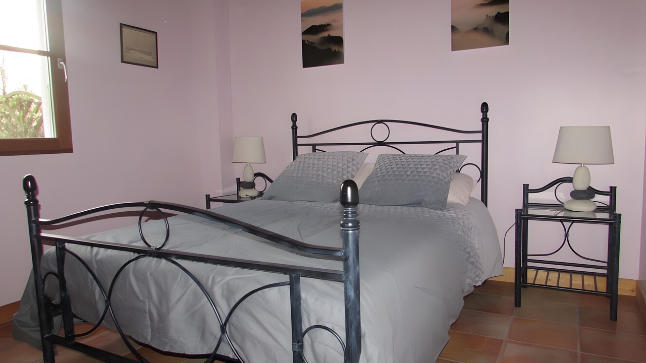 Photo of Bedroom in Nalliers