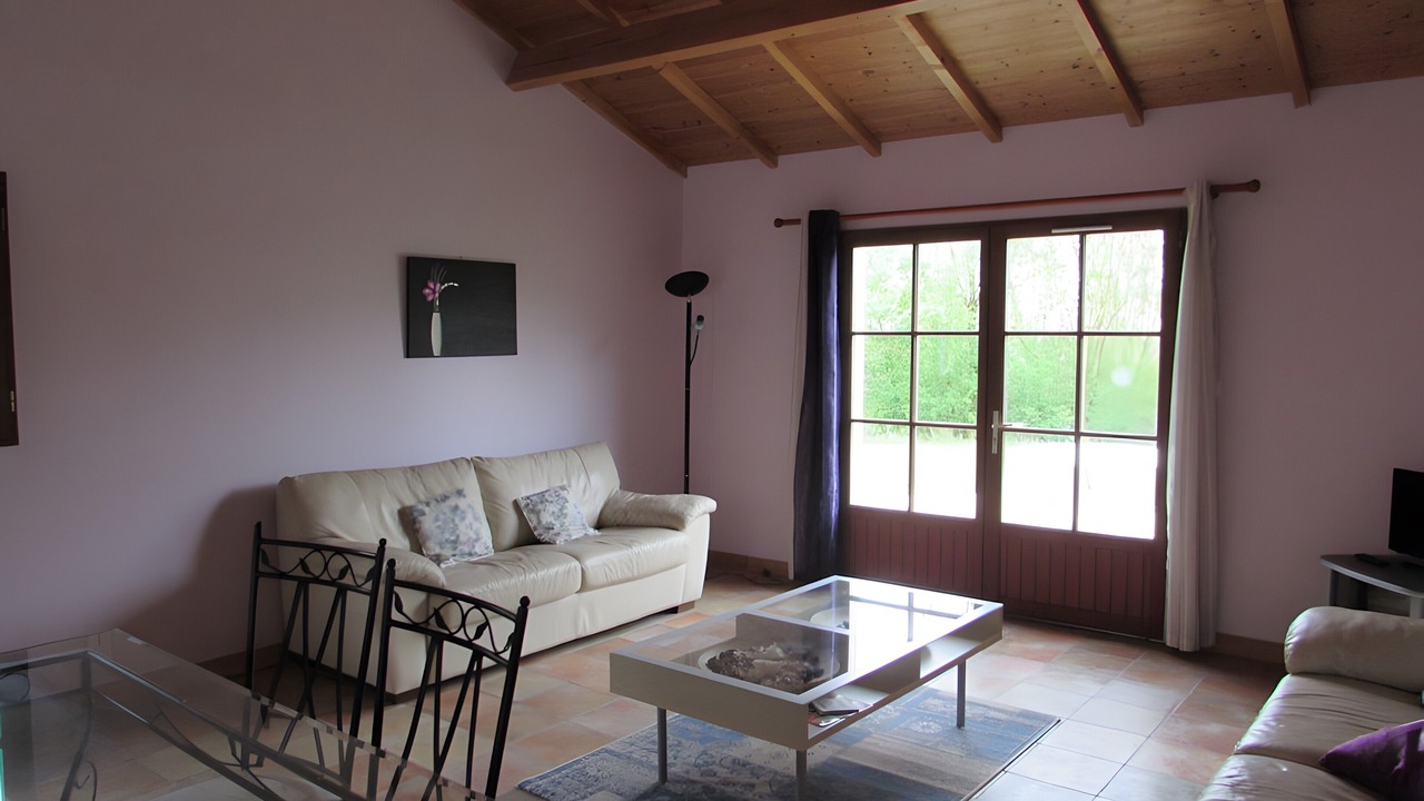 Photo of Livingroom in Nalliers