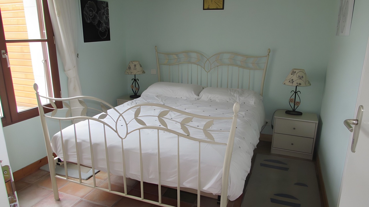 Photo of Bedroom in Nalliers