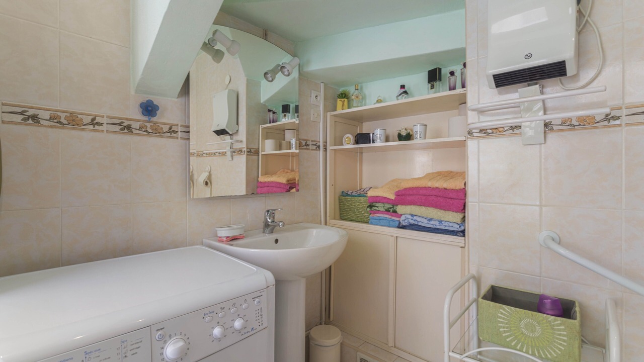Photo of Bathroom in Ria-Sirach