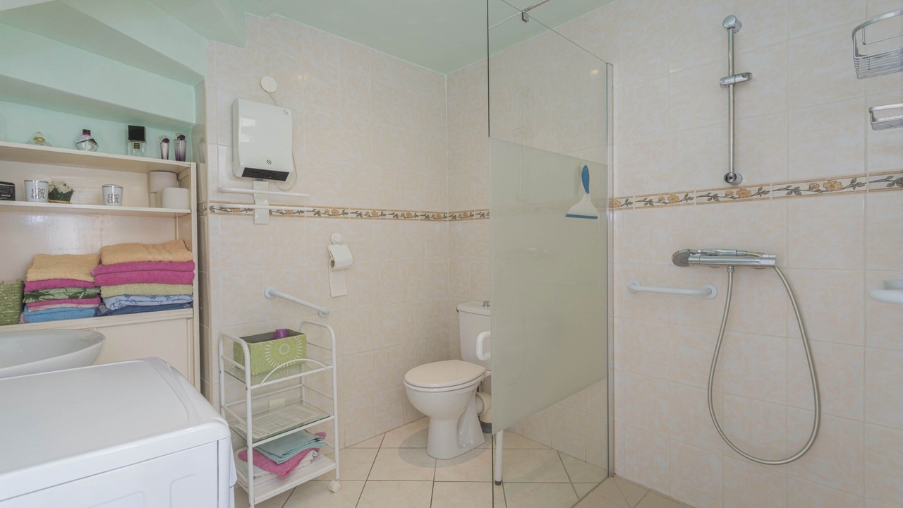Photo of Bathroom in Ria-Sirach