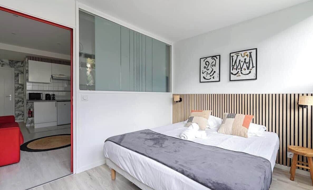 Photo of Bedroom in Saint-Fargeau
