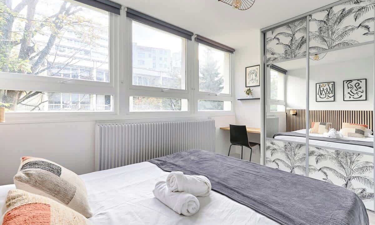 Photo of Bedroom in Saint-Fargeau