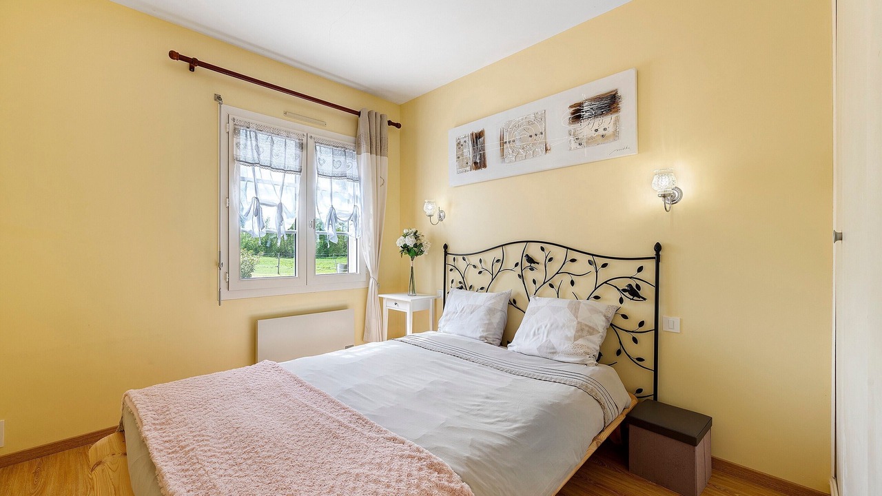 Photo of Bedroom in Lucon