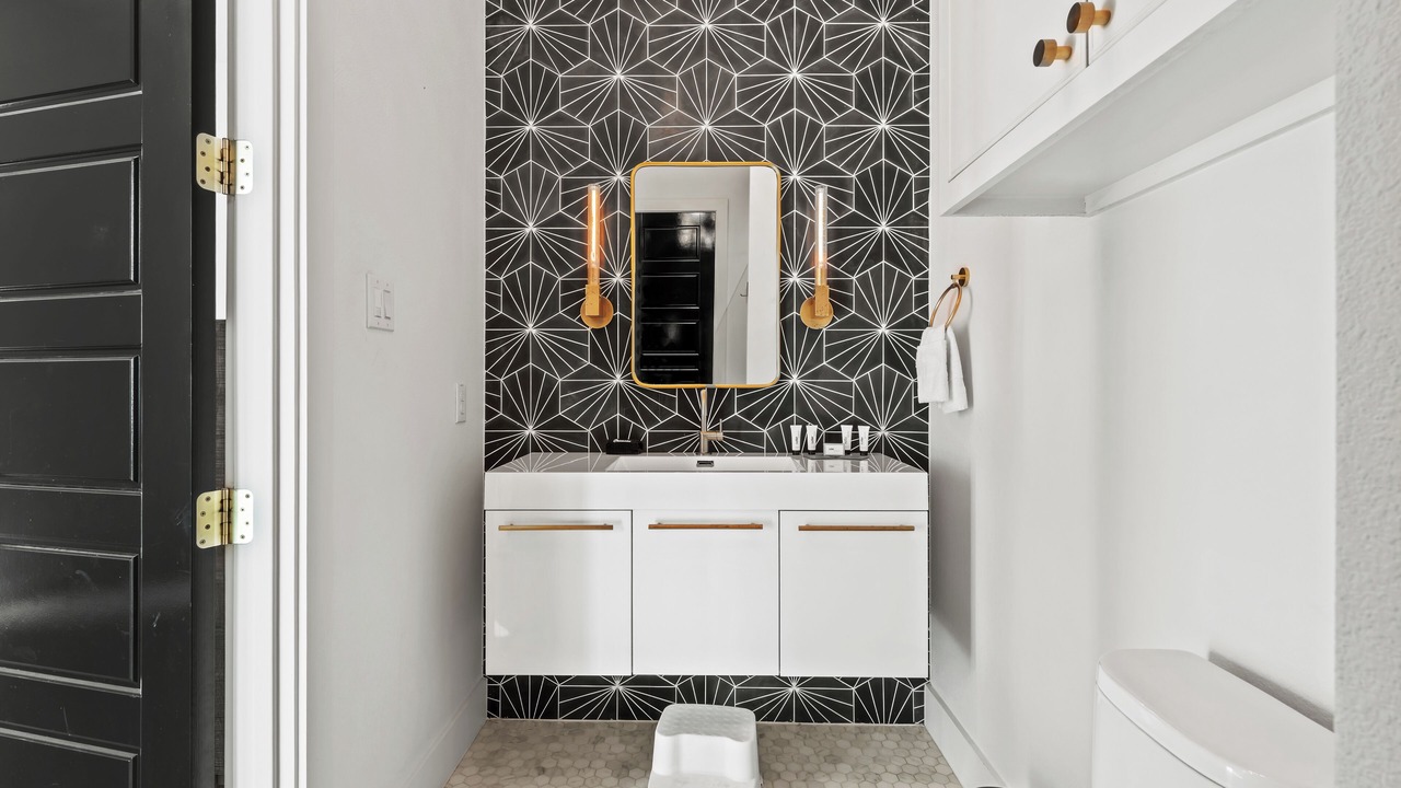 Photo of Bathroom in Lakewood Heights