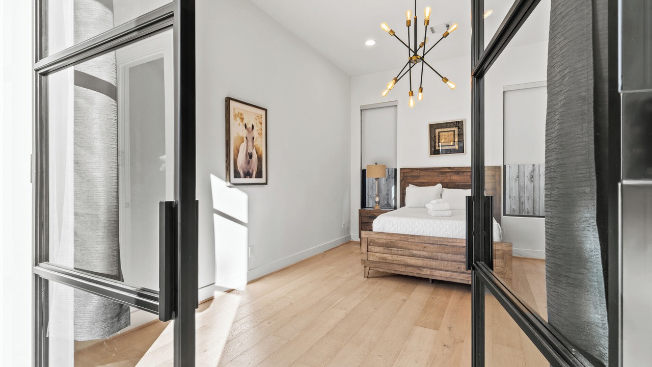 Photo of Bedroom in Lakewood Heights