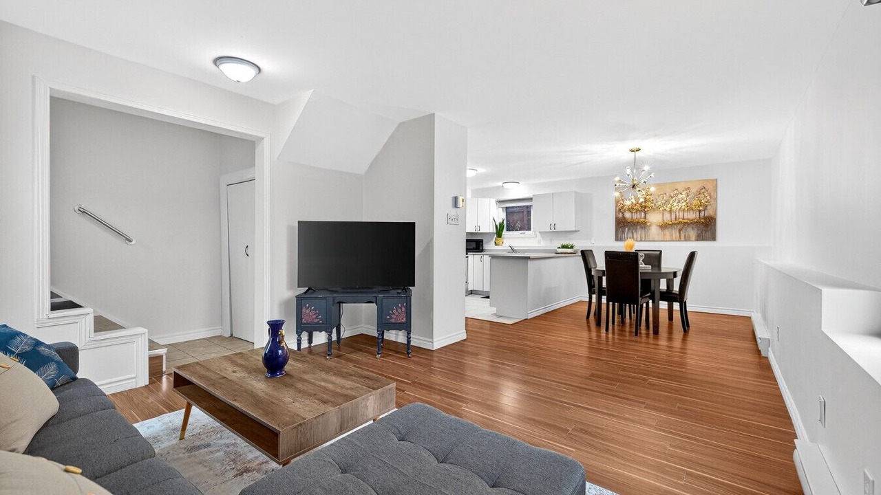 Photo of Livingroom in Templeton