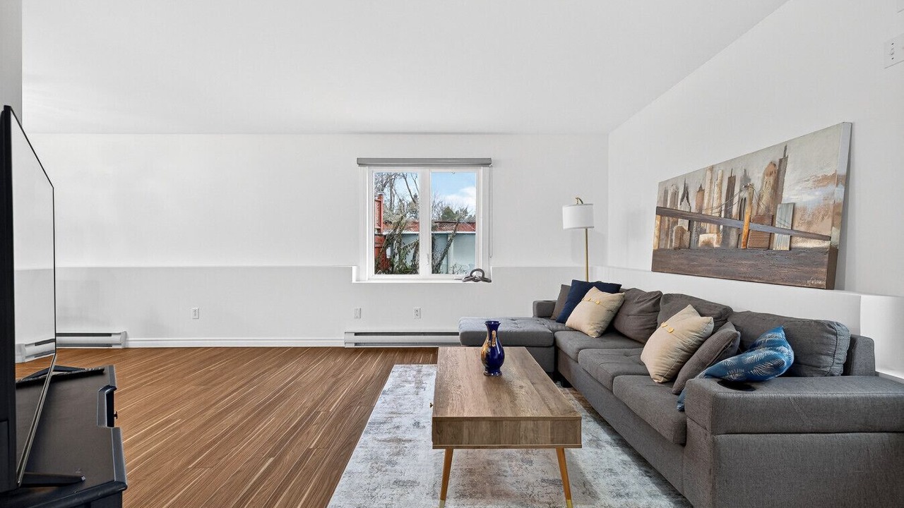 Photo of Livingroom in Templeton