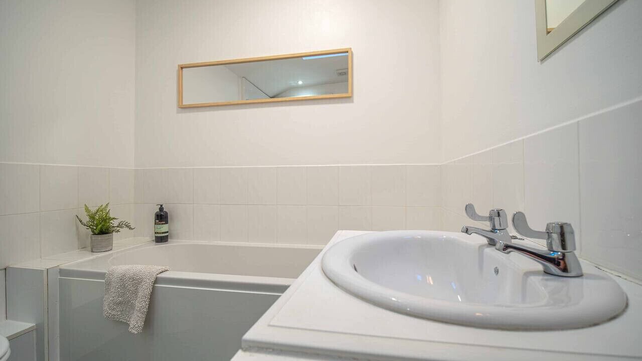 Photo of Bathroom in Stelling Minnis