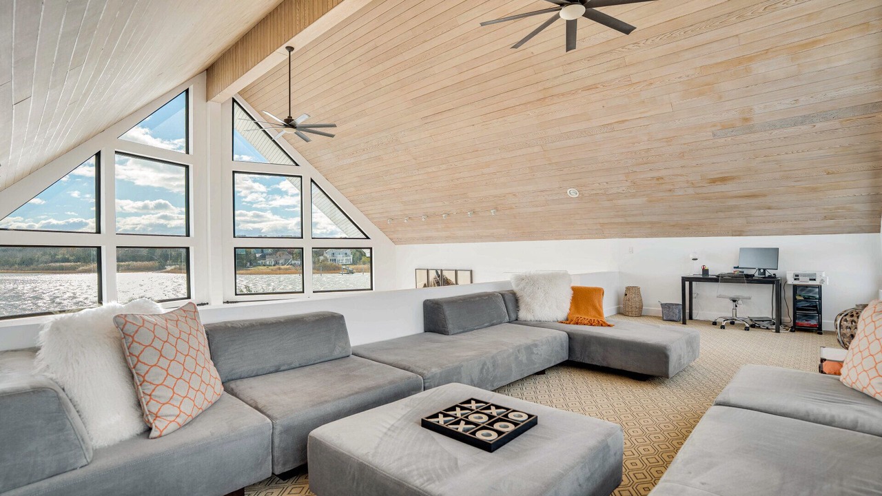 Photo of Livingroom in Tuckahoe