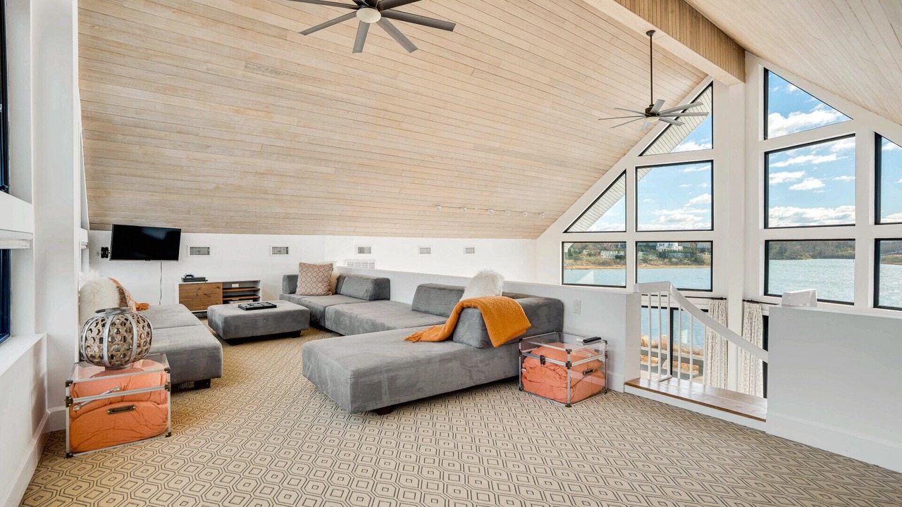 Photo of Livingroom in Tuckahoe