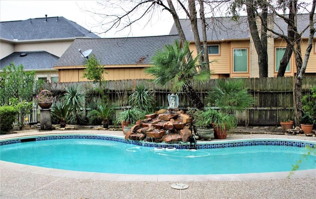 Photo of Outdoor in Briarforest