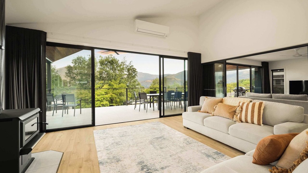 Photo of Livingroom in Tawonga South