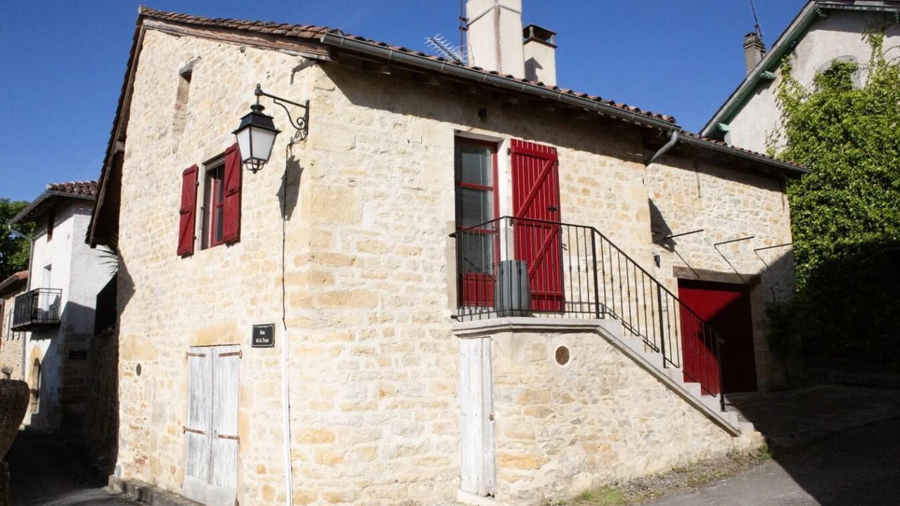 Photo of Outdoor in Saint-Jean-Lespinasse