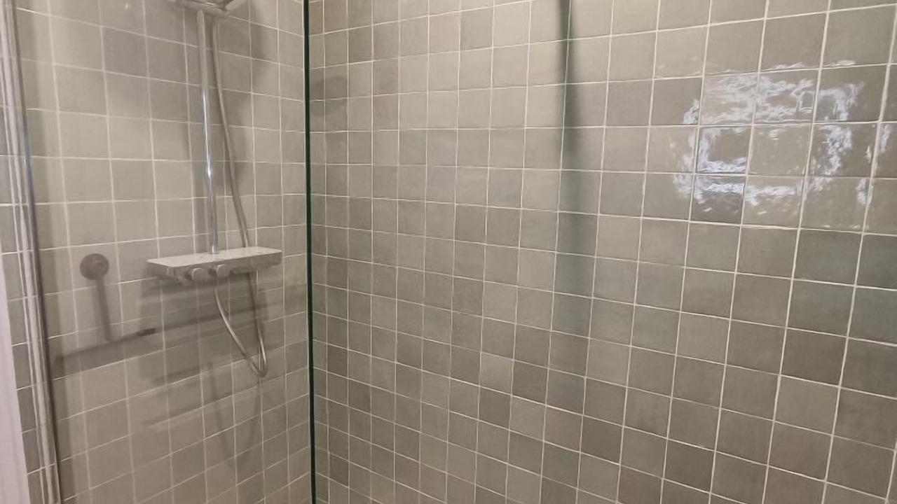 Photo of Bathroom in Saint-Jean-Lespinasse