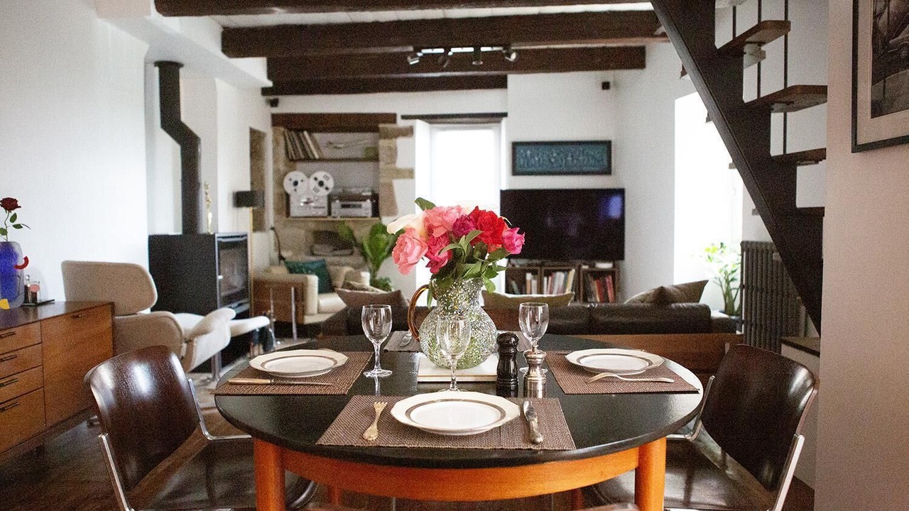 Photo of Livingroom in Saint-Jean-Lespinasse