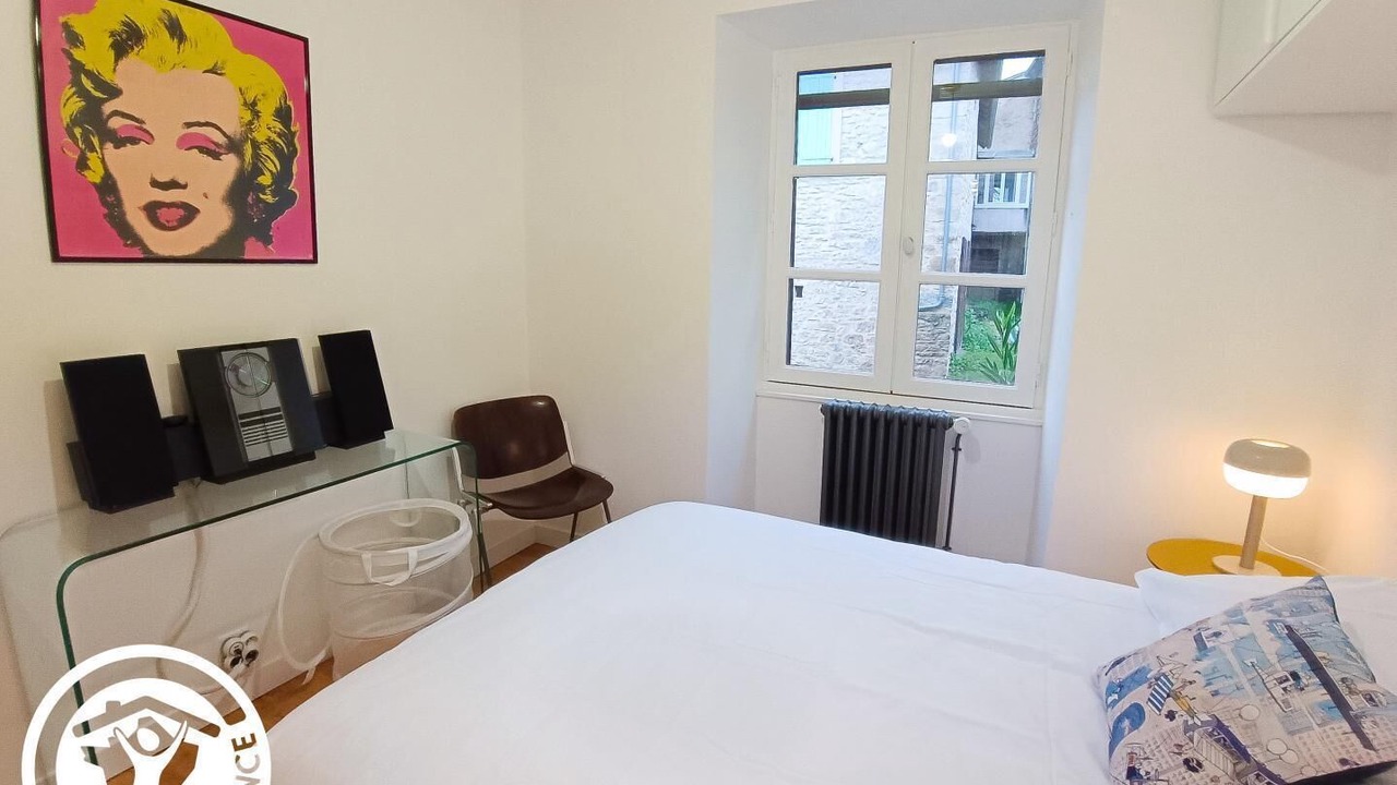 Photo of Bedroom in Saint-Jean-Lespinasse