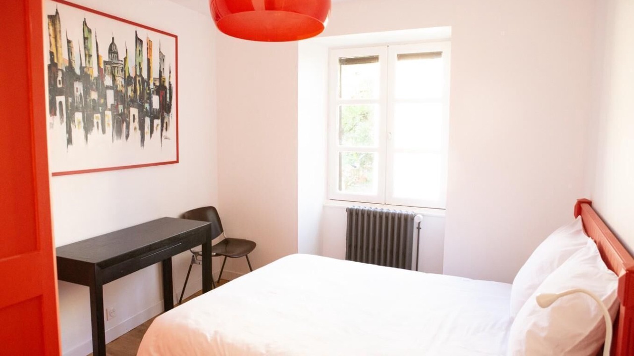 Photo of Bedroom in Saint-Jean-Lespinasse