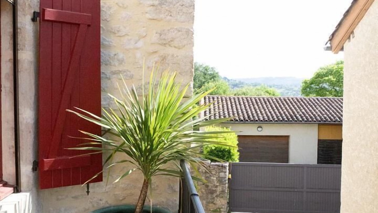 Photo of Outdoor in Saint-Jean-Lespinasse