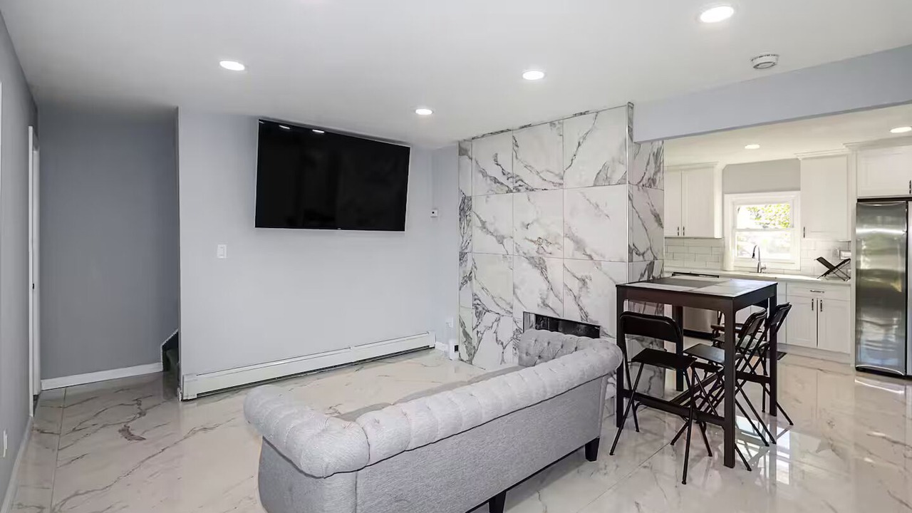 Photo of Others in Glen Head