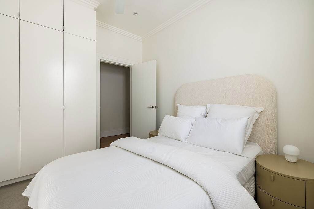 Photo of Others in Elizabeth Bay