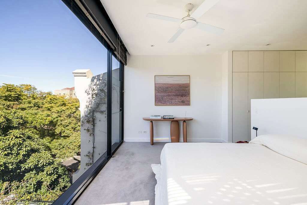 Photo of Others in Elizabeth Bay