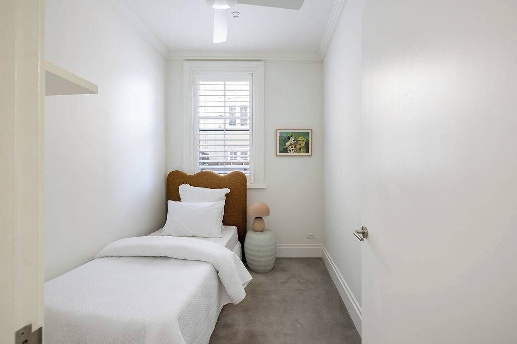 Photo of Others in Elizabeth Bay