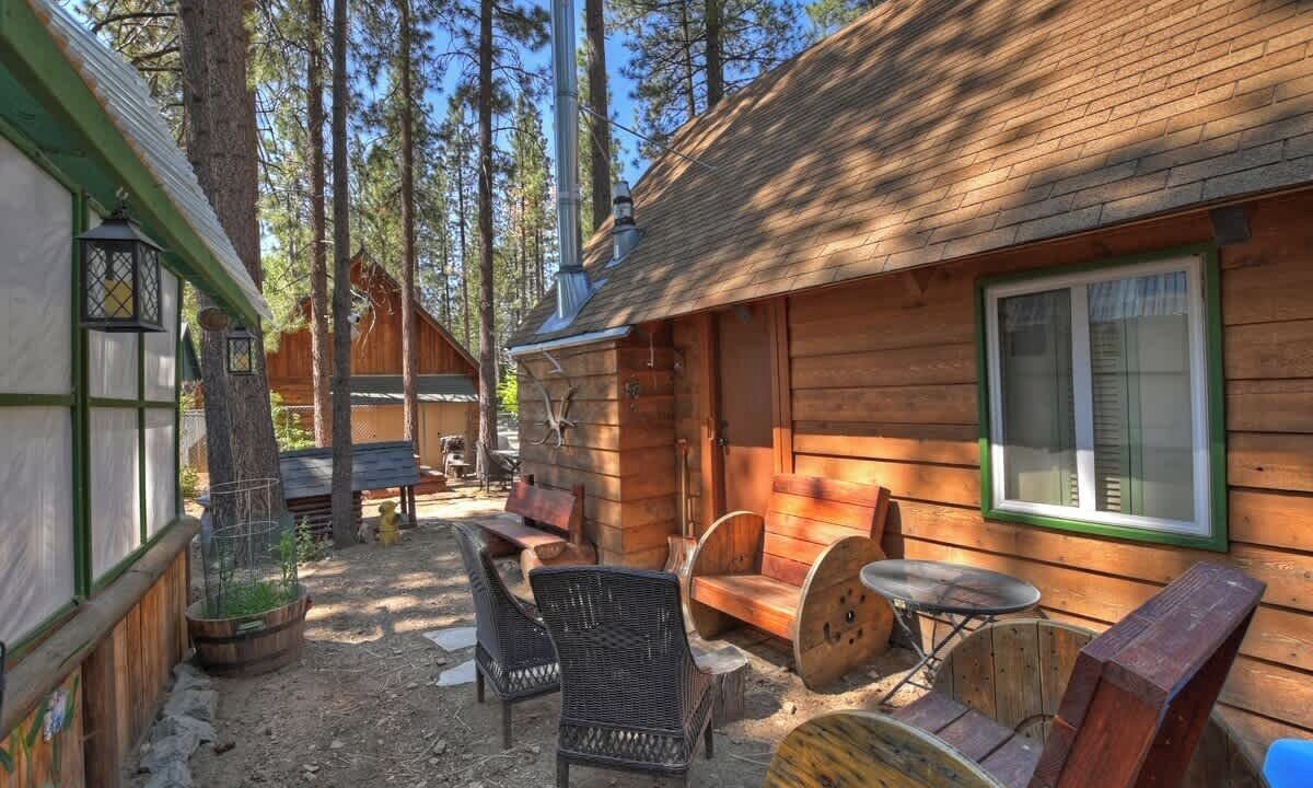 Photo of Patio Balcony in Fawnskin
