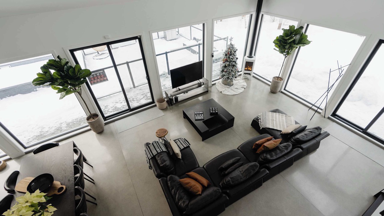 Photo of Livingroom in Morin Heights